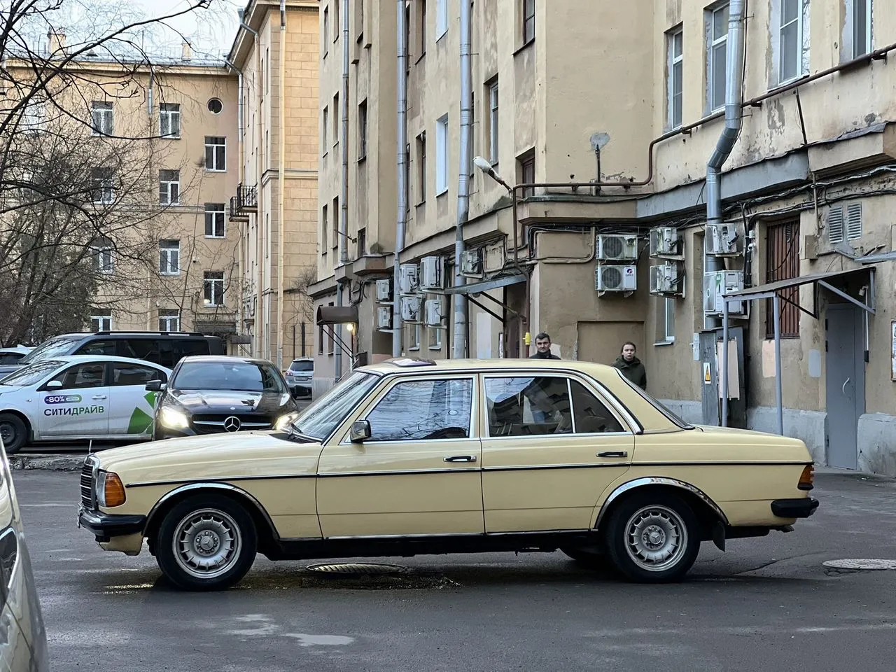 Mercedes-Benz W123 2.4 MT — фото 8